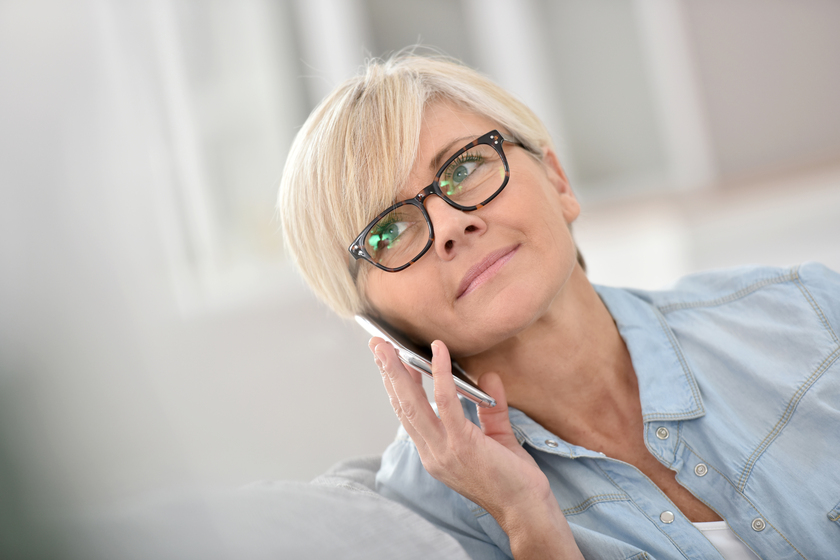Are Your Aging Parents Allowed To Have Cell Phones As They Age In Landis, NC Retirement Homes?