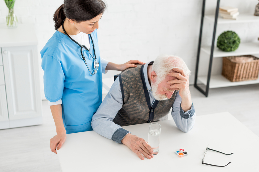 How Memory Care Facilities In Troutman, NC Respond To Delusion Caused By Dementia