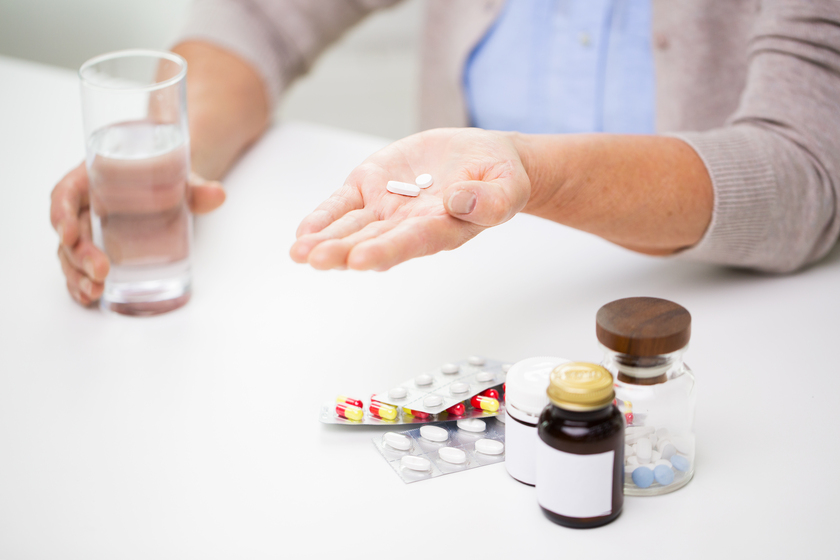 7 Common Medication Side Effects In Seniors & How Assisted Living Care In Huntersville, NC Minimizes It