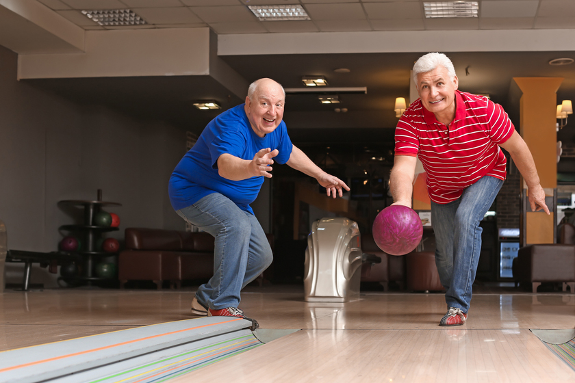 6 Hobbies That Help You Make New Friends In Your 50s